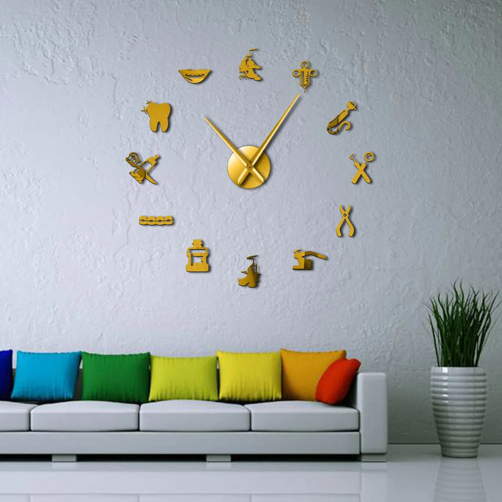 Giant wall clock for decoration