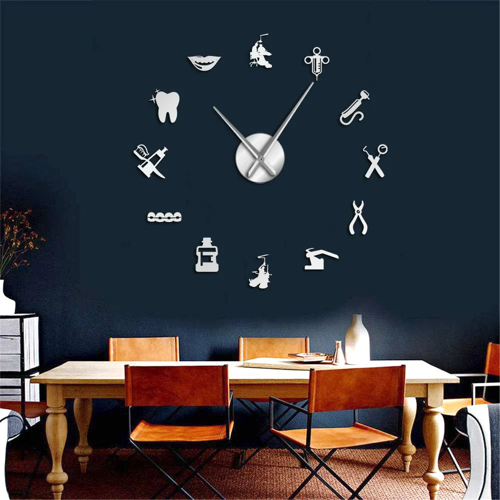 Giant wall clock for decoration