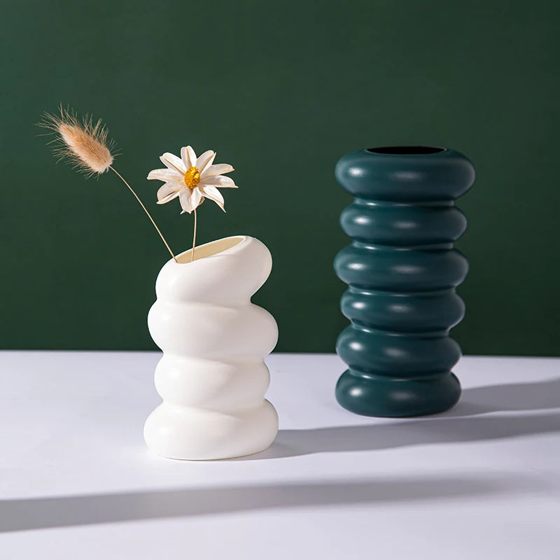 White Spiral Plastic Vase Hydroponic Vase for Decoration