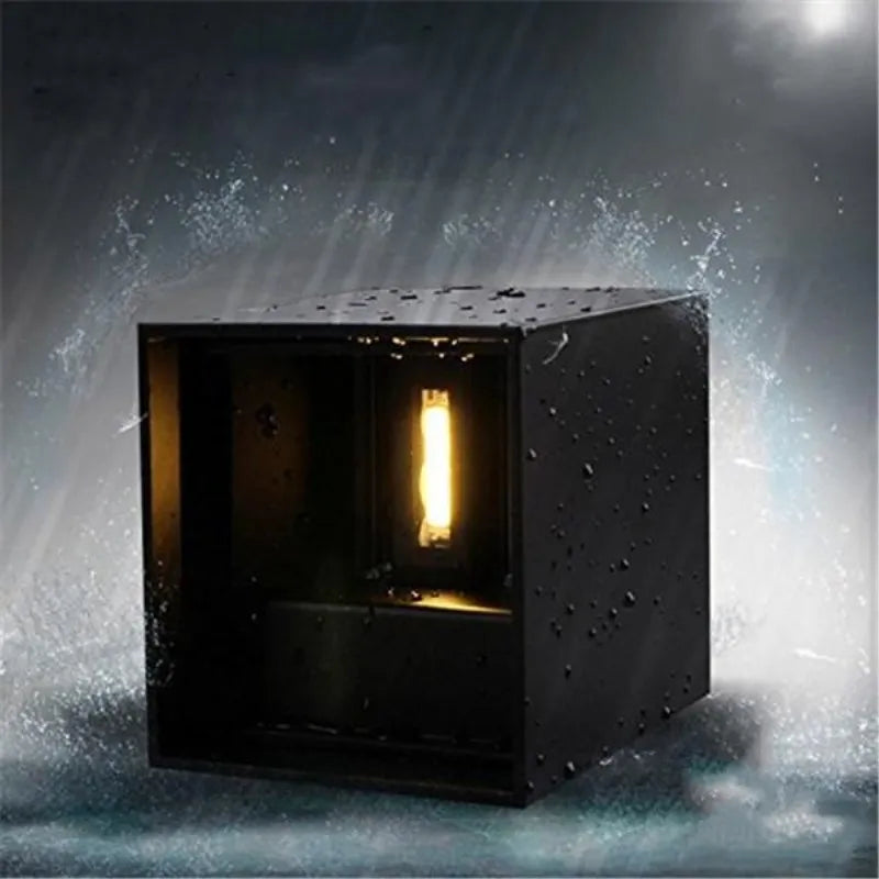 Indoor and outdoor decorative lamp